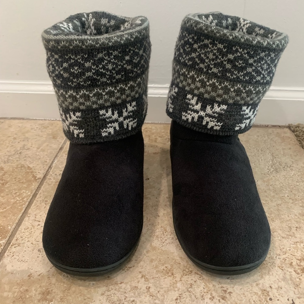 Joe Boxer Sherpa Lined Slippers